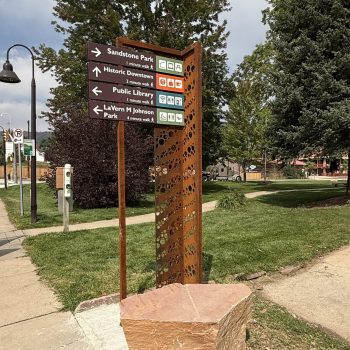 lyons-wayfinding