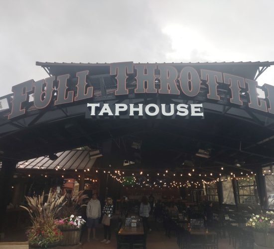 ftd-archway-sign-with-taphouse