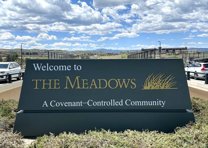 meadows-refurbish-sign
